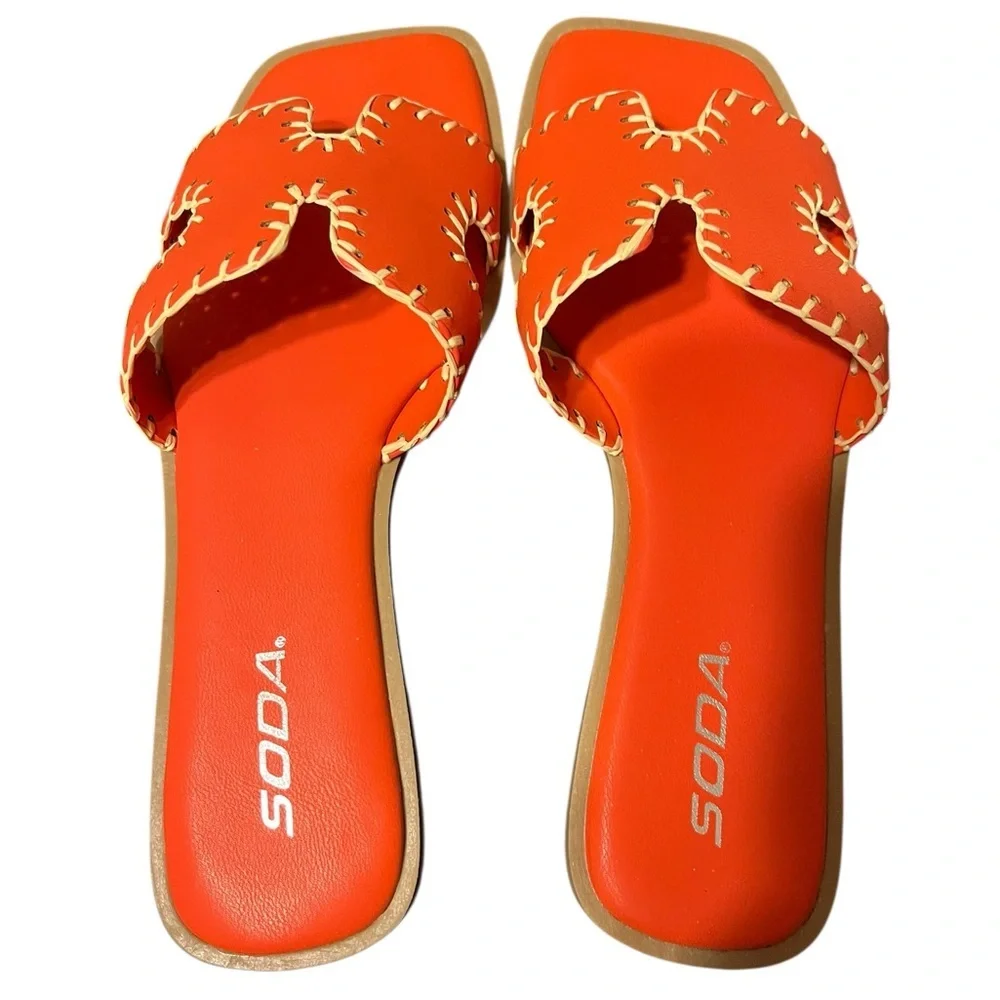Soda Finty Women's Orange Stitched Slide On Sandals Size 8 New In Box